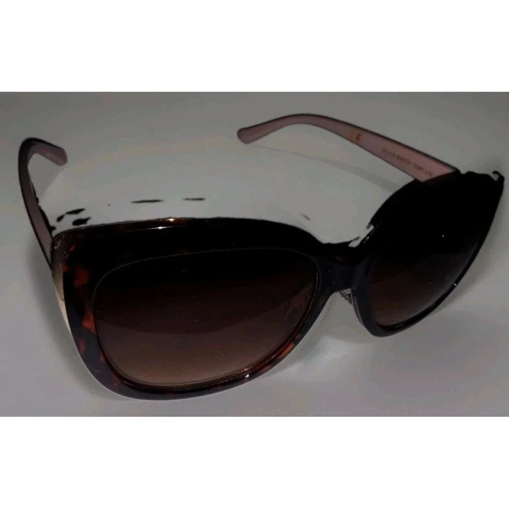 Betsey Johnson Leopard Tortoise Shell Sunglasses Brown Lens Animal Print